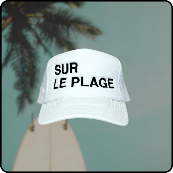 SUR LE PLAGE HAT