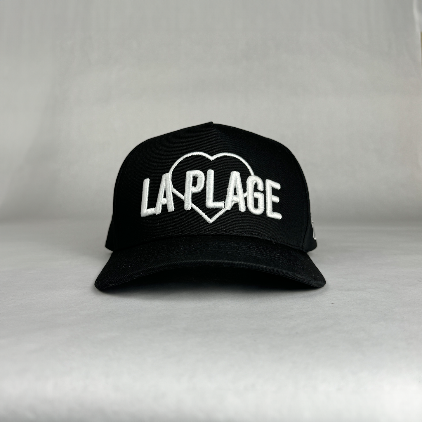 LA PLAGE LOVE HAT